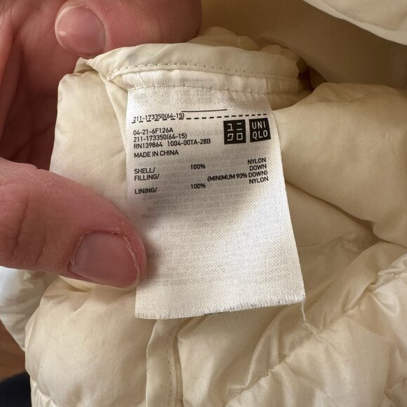 Uniqlo Ultra Light Down Jacket in Creamy White Size Small - Picture 4 of 5